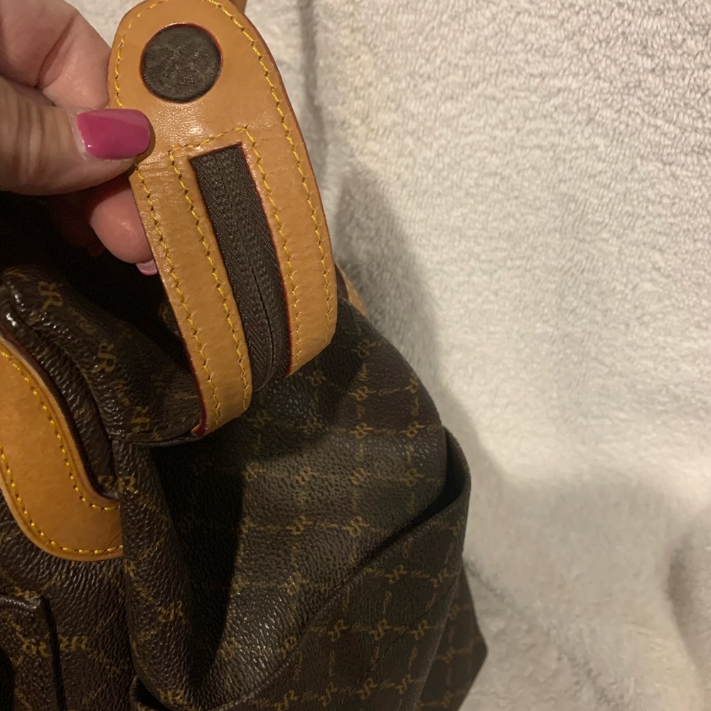 RIONI SATCHEL (Italian) - Picture 14 of 16